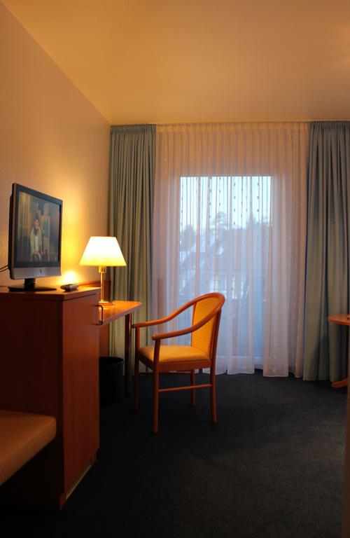 Hotel Garni Eden Meersburg Oda fotoğraf